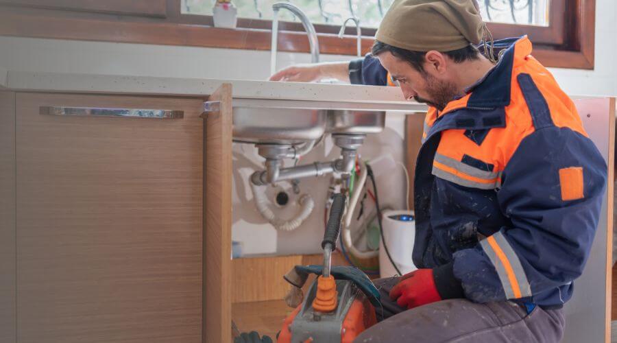 Expert burst pipe repair services in Crosbyton, TX